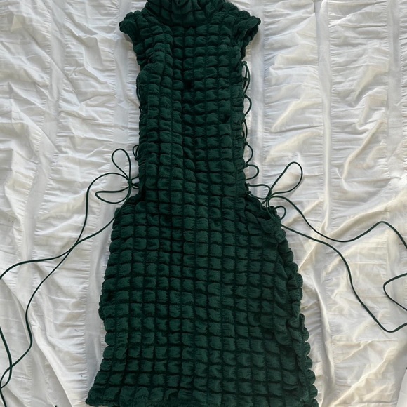 Bubble mini tie dress - Picture 2 of 5